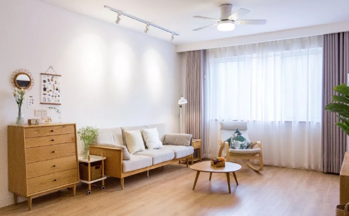 两室一厅日式风格装修案例 简洁原木色的自然空间